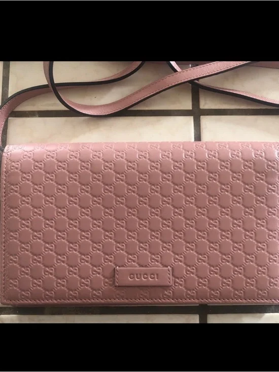 Gucci Blush Pink Embossed GG Crossbody Wallet - Picture 1 of 9